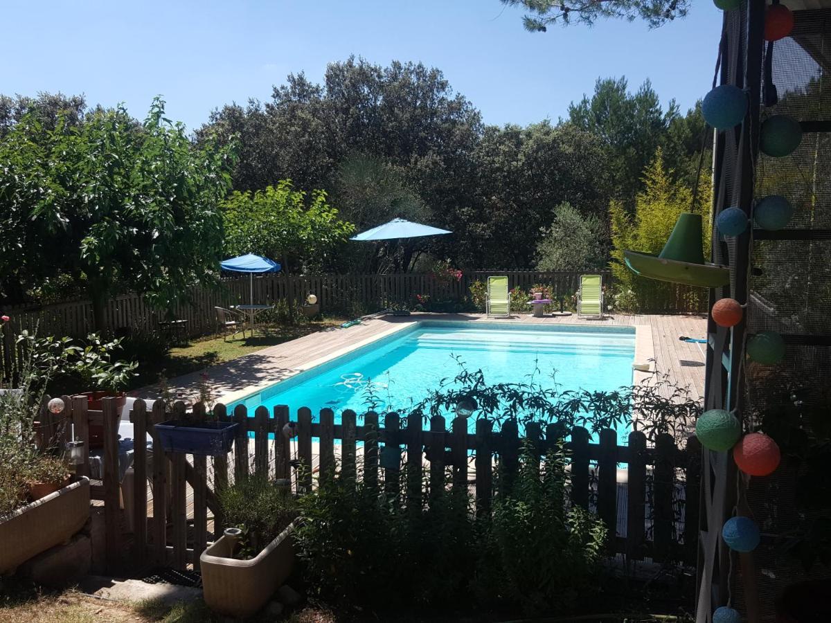 L'Oliveraie En Provence Lambesc Esterno foto